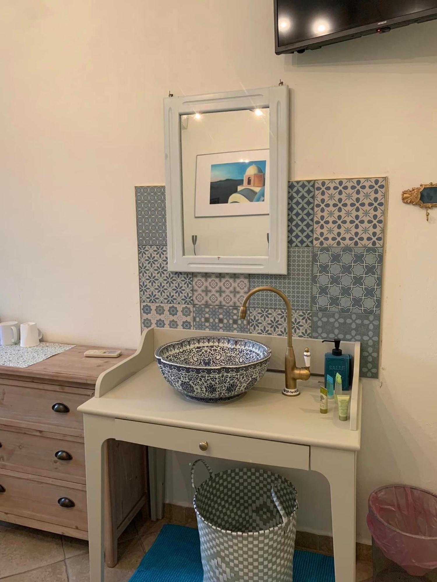 Family Room Bathroom